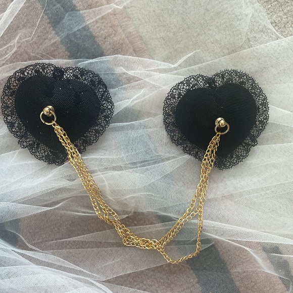 Chain Detail Heart Shaped Nipple Cover - Picture 4 of 5